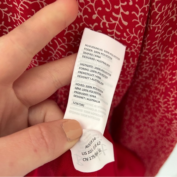 Bardot Dress - Picture 9 of 9